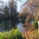 Les Cimaises Du Couvent